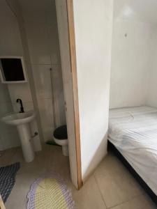 Kitnet em Meia Praia p Temporada