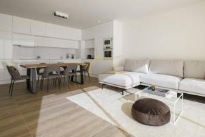 Naranjo59 - Las Colinas Penthouse