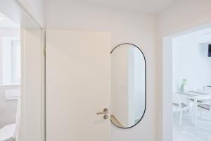 Apartment R A M L J A K 