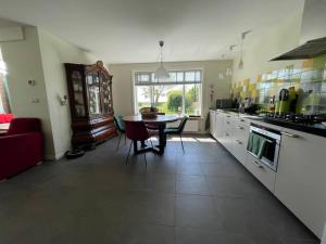 Familiehuis Dacha op de Slufterweg