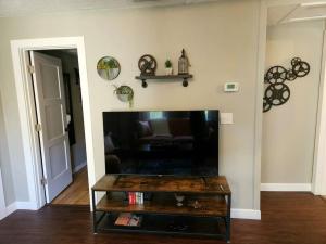 The Nest Downtown Dunedin NO KIDS, NO PETS