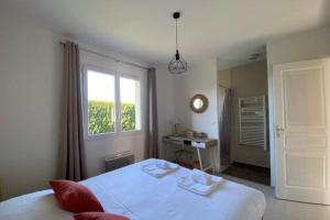 Maisons de vacances Ares, Villa Mapouchet, piscine : photos des chambres