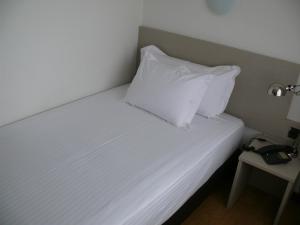 Single Room room in Hotel Sercotel Los Angeles