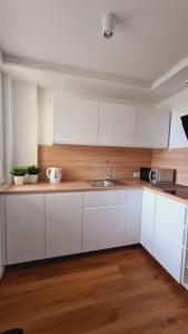 Słoneczny apartament w centrum Gdyni 2 pokojowy
