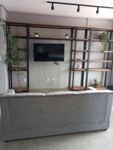 Studio Flex com garagem e piscina no centro de Sp