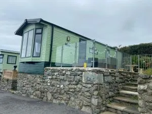 Lindsay’s Porthdy - Llwyngwril