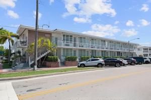 North Shore Oasis - Steps to Miami Beach Bliss