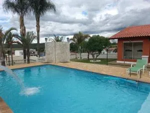 Chácara em Sarapui com 5 quartos sendo 3 suítes - 伊塔佩蒂宁加