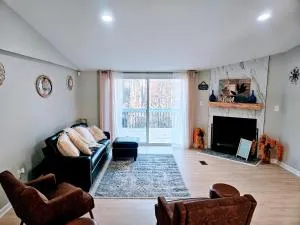 Da.Luxe Cottage Mtn Island Area on 1.56 Acres - Cowans Ford