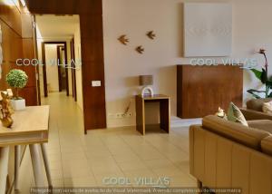 Serenity - sea, beach, golf for 6 guests