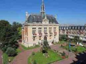 Appartements Appartement 2 pieces au Raincy proche de PARIS : photos des chambres