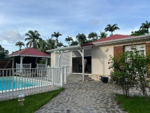 Kaz Raphitou - 4hvězdičkové hotely ve městě Bouillante