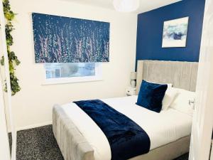 2BR*Free Parking*Off A12*Family*Contractors