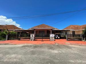 HOMESTAY IZHAN BANDAR KUALA TERENGGANU