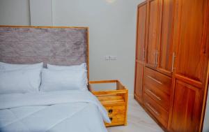 Mahogany Mine Apartments-1