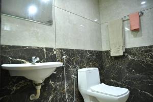 Aquavista lake view apartment