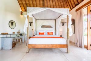 Villa Ku Tama by Villa Finder