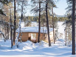 Uusi hirsimökki 7 henkilölle