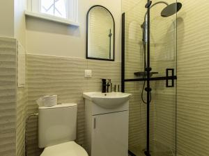 Louvre Loft: Charming Studio in Central Sofia