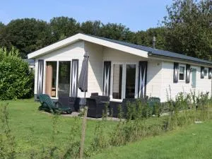 Chalet near the Loonse and Drunense Duinen - 卡茨休维尔