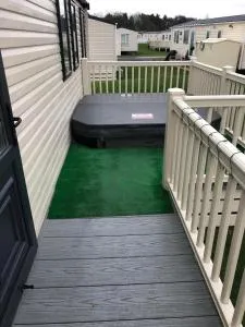 The Ramparts, 8 Berth, Hot Tub Caravan - 伍德哈尔温泉水疗