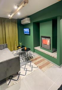 Theoni Luxury Apartment