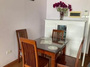 Westlake Tay Ho Hotel 696 Lạc Long Quân