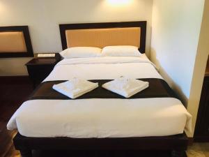 Saensukkho Hotel & Resort