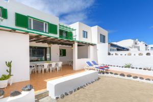 Famara Caracolillos, La Casa