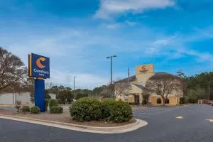Comfort Inn Fayetteville I-95 - 兰伯顿