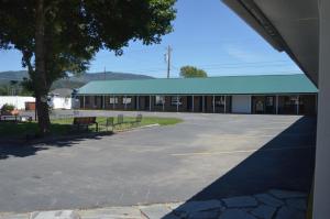 Newport Antler Motel