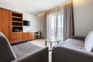 One-Bedroom Apartment with Sea View room in Pergola Hotel & Spa