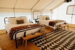 Glamping Tents 2 Queens at Lake Guntersville State Park - Guntersville