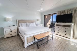 Oceanfront Room 7th Floor Amazing Views