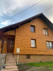 Dom w górach z bilardem - Przyłęków