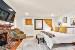 New22 Garden Apartment Historic