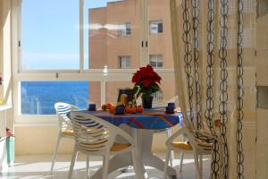 Vainilla, piscina y acceso directo a la playa