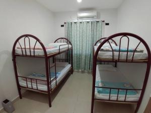 Kota Kinabalu Four Seasons Homestay 沙巴亚庇四季小屋