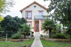 Majestueuse Résidence à 20 Minutes de Paris - 马恩河畔布里