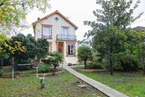 Maisons de vacances Majestueuse Residence a 20 Minutes de Paris : photos des chambres