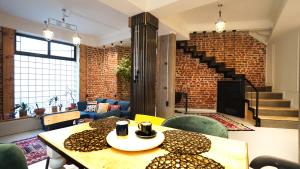 Modern and Spacious 3-Bedroom Entire House