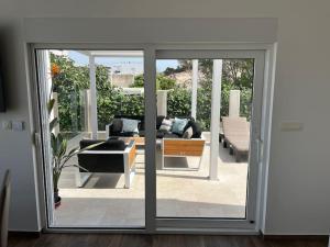 Villa Sofrania- Panoramic Views, Pool, Hot Tub, Location!