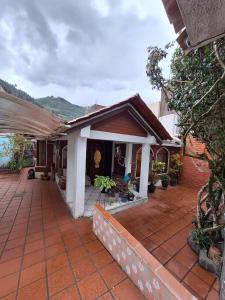 HERMOSA Y COMODA CASA FAMILIAR EN Baños