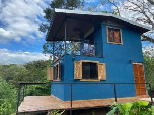 Casa de campo rodeada de naturaleza