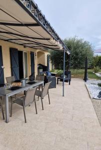 Charmante Villa avec Piscine