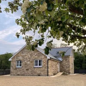 Riverside View - Large, modern 4 bedroom house with hot tub - Chatton