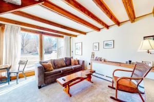 Cozy Mountain Getaway