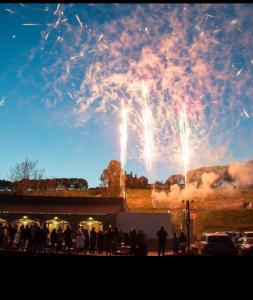 Turnpike by Maya Hotel & Restaurant