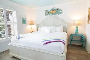 Two Bedroom Two Queen and One King, Sleeps 6 - باوليز آيلاند