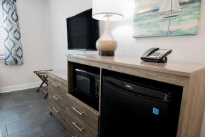 King Bed Close to Beach Resort View